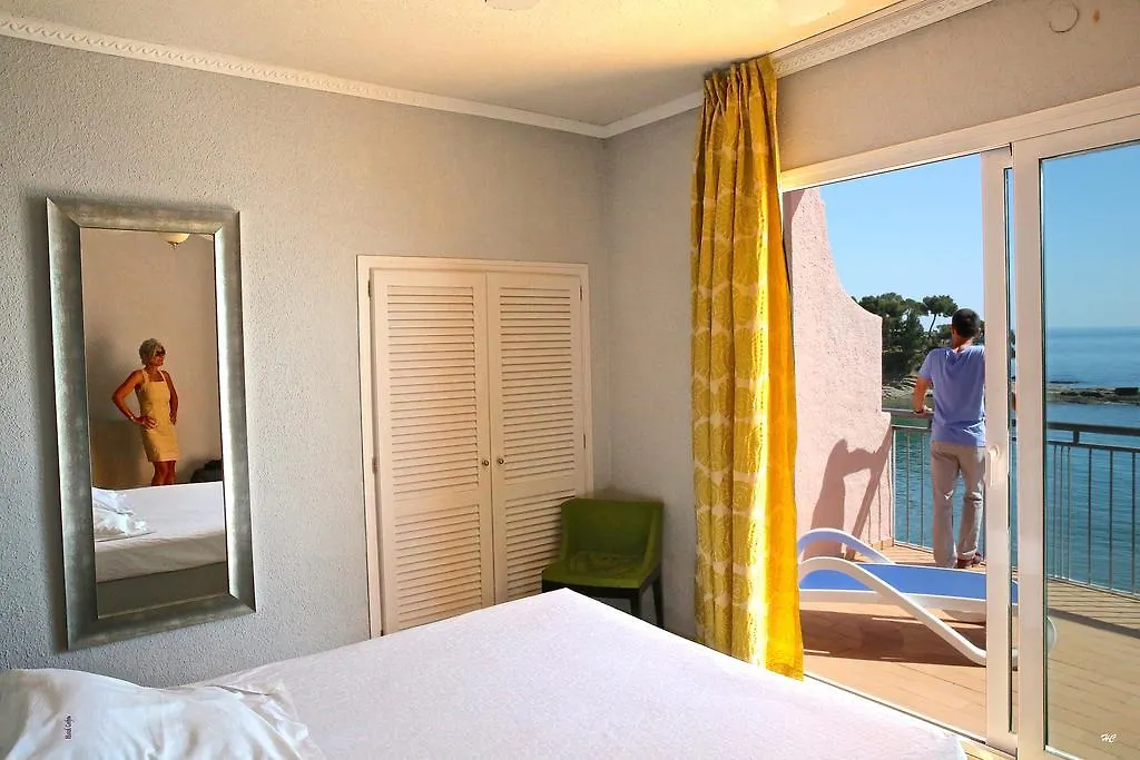 Hotel Grifeu Llanca