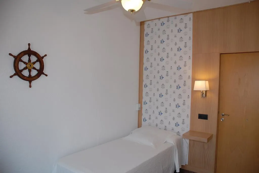Hotel Grifeu Llanca