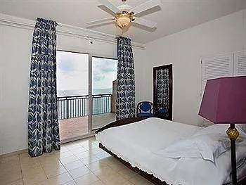 Hotel Grifeu Llanca